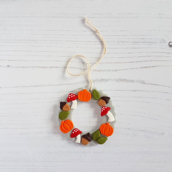 NEW Autumn themed wreath Hanging decoration