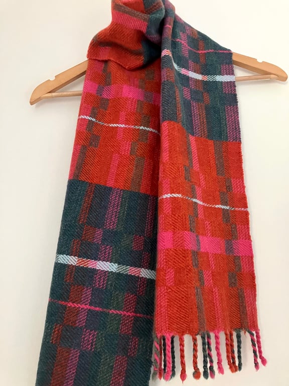 Aurora 3 - Contemporary Handwoven Lambswool Scarf 