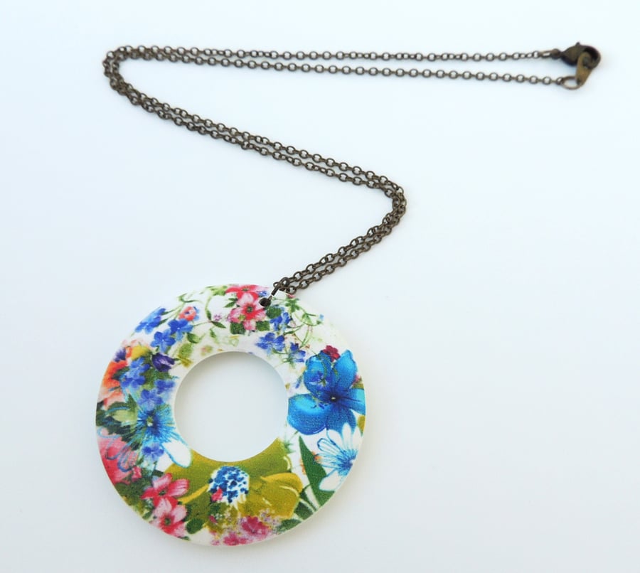 Floral Wood Ring Necklace - Summer Flower Pendant - Brass Chain - Handmade Gift