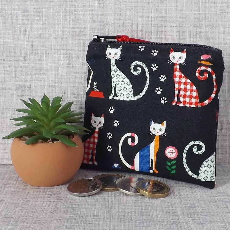 Coin purse, small purse, cats.