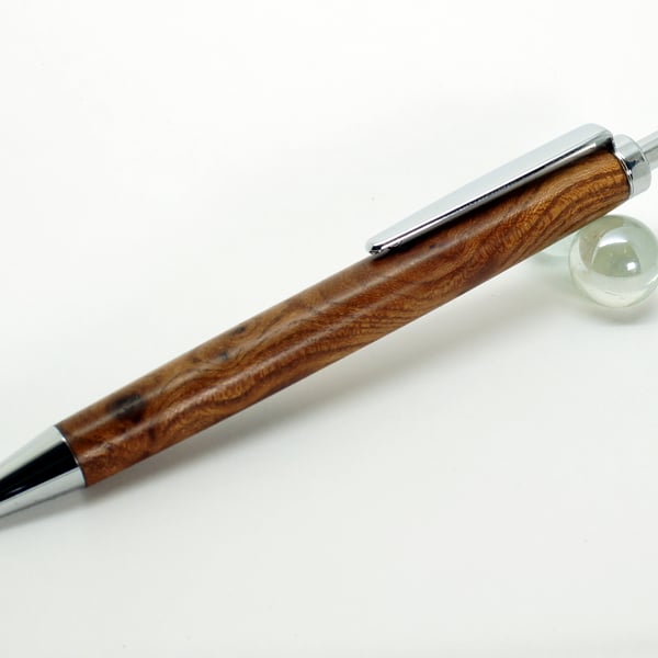 Click Pen Dressed in English Elm