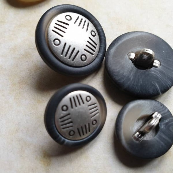 15mm & 21mm matching suit size Grey mix Polyester Horn & Antique Silver