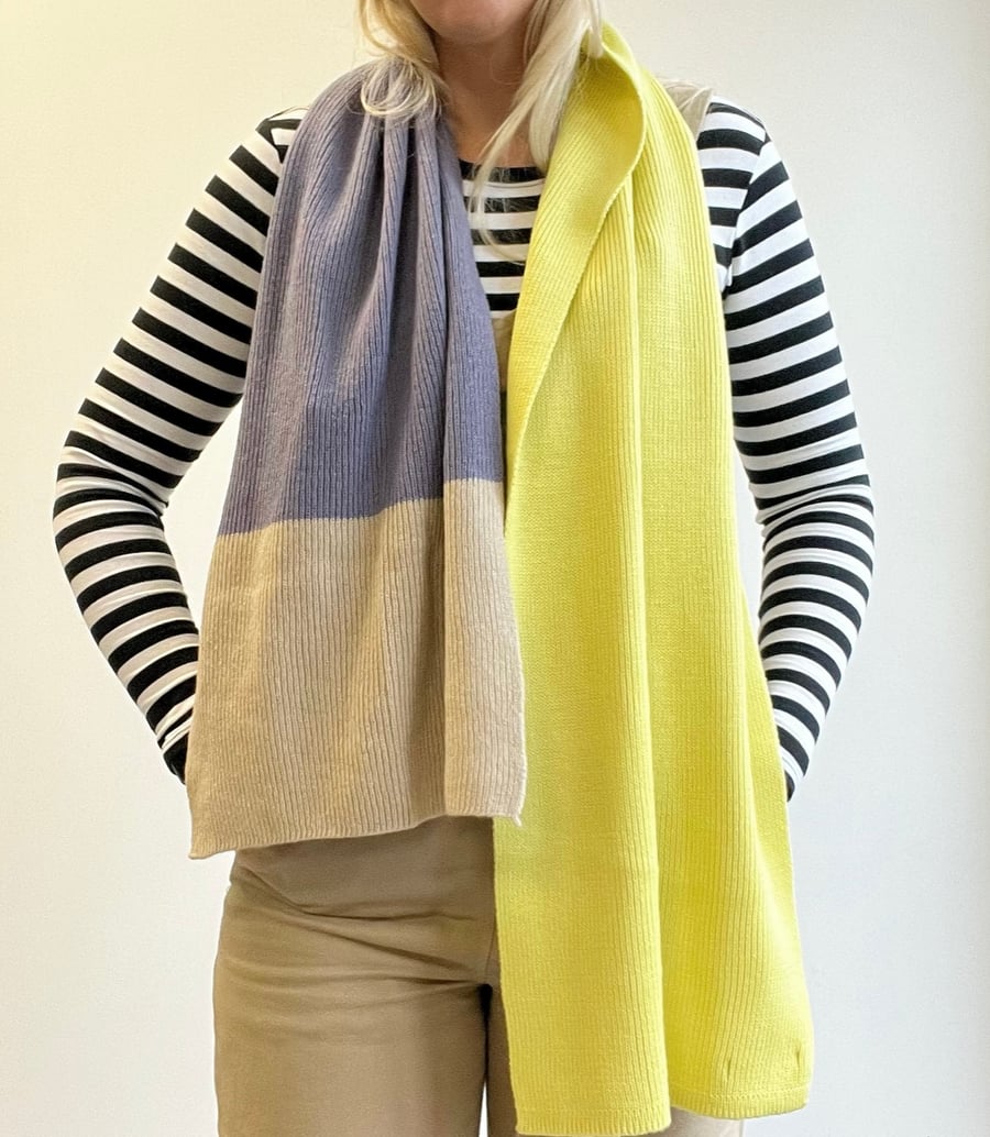 Colour Block Lambswool Scarf