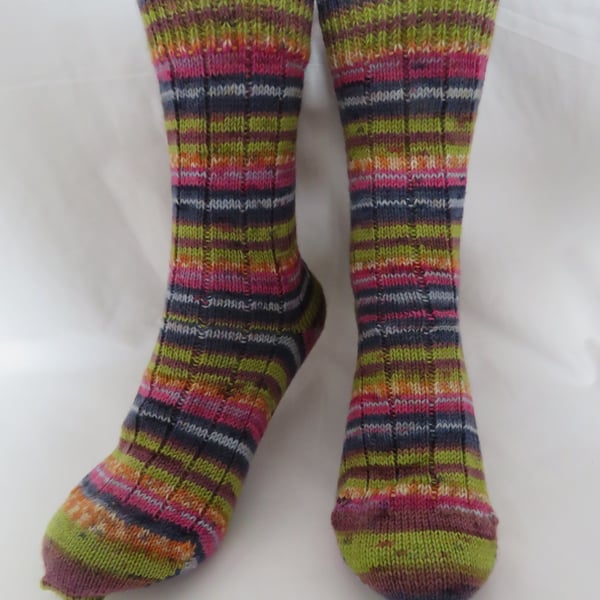 Hand-cranked Knitted Ribbed Wool Socks Size 4 to 5