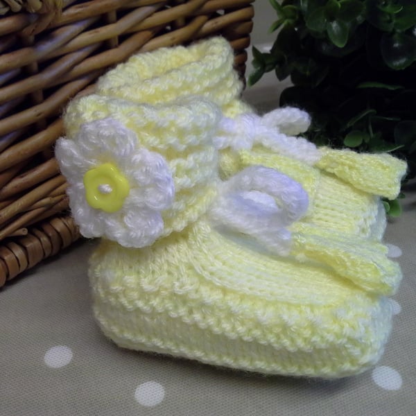 Baby Lemon Girl's Booties  0-3 months size (Help a Charity)