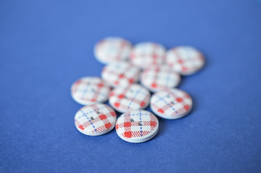 15mm Wooden Tartan Plaid Buttons Red, White & Blue 10pk Checked Check (SCK11)