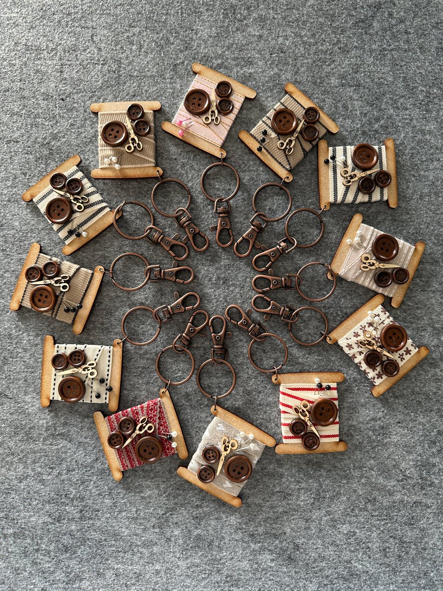 Sewing Keyring Gift for Sewist or Sewing Lover. Cotton Reel Stitching Keyring wi