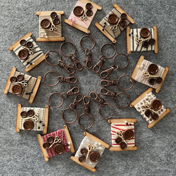 Sewing Keyring Gift for Sewist or Sewing Lover. Cotton Reel Stitching Keyring wi