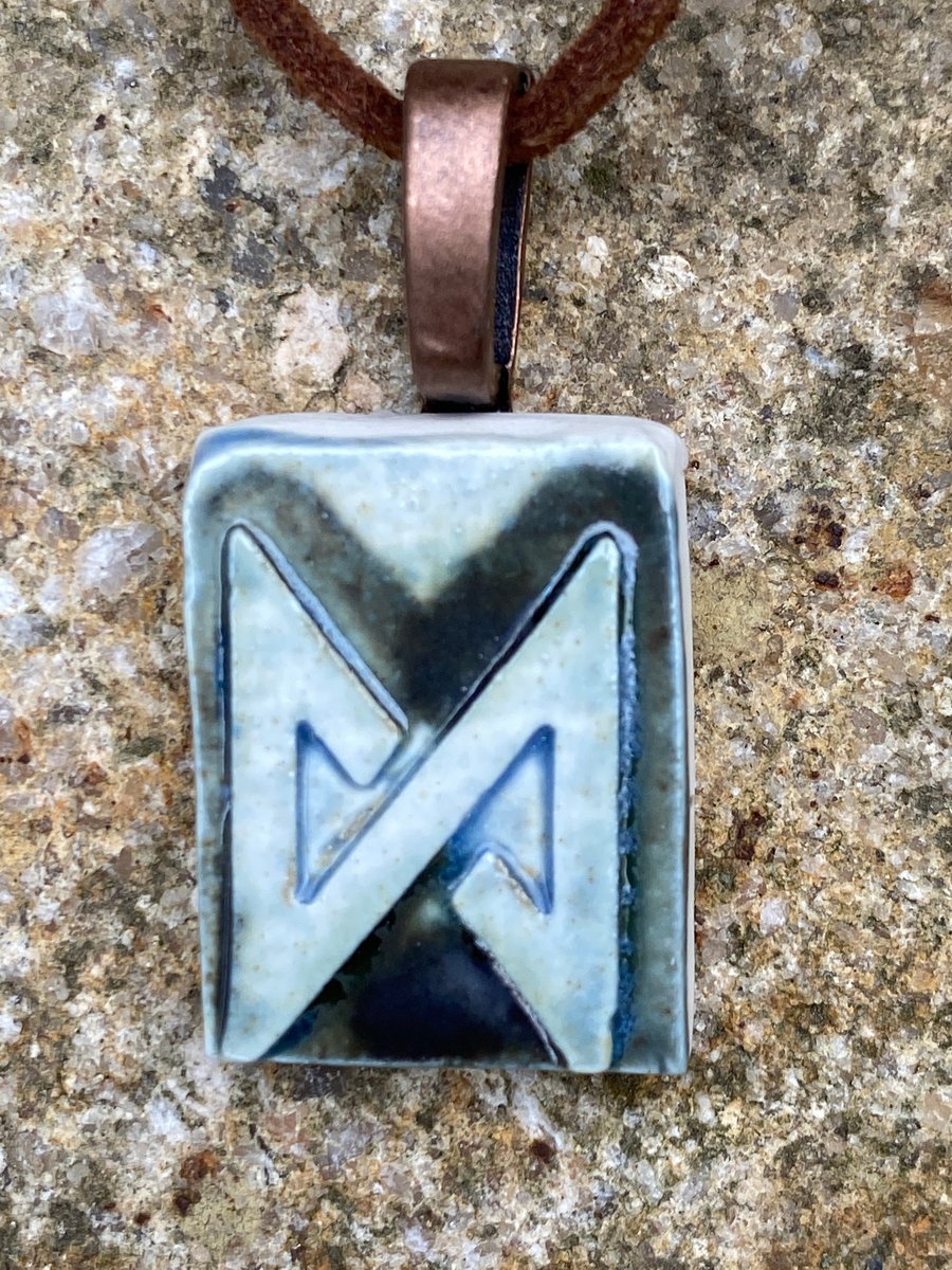 Elder Futhark rune stave pendant, 744