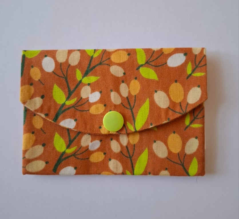 Autumn retro patterned card holder