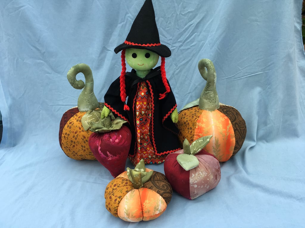 Something for Halloween, Autumn Home Decor, Winnie the Witch, Pumpkins, Harvest.