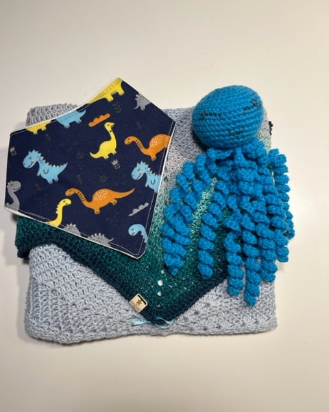 Baby Gift Set, Baby Blanket, Octopus, Bib