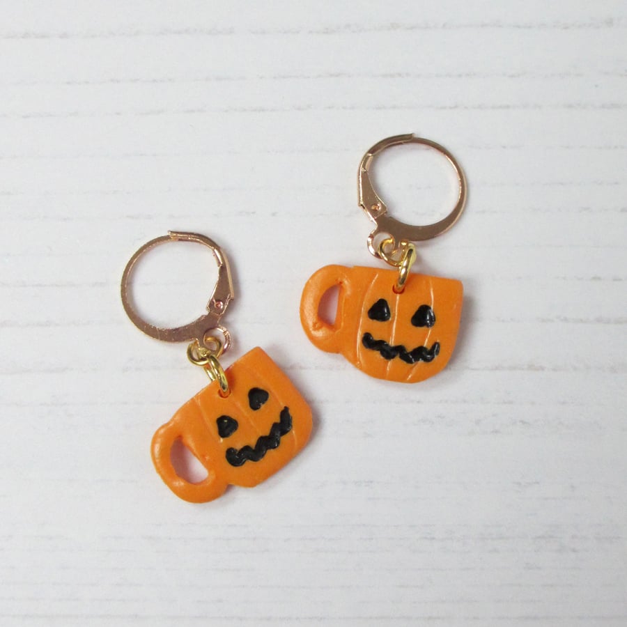 Halloween pumpkin mug earrings