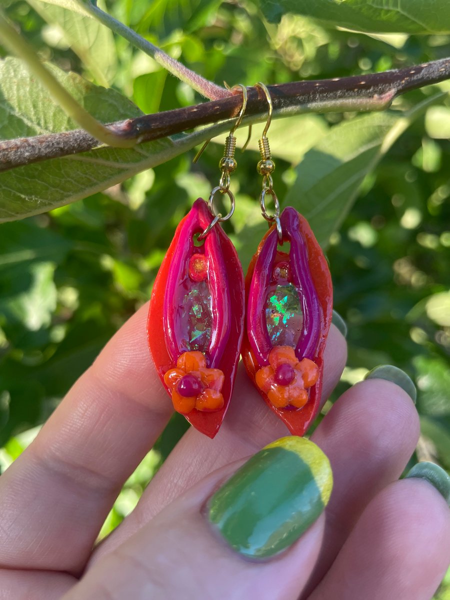 Glistening Sunset Yoni Earrings