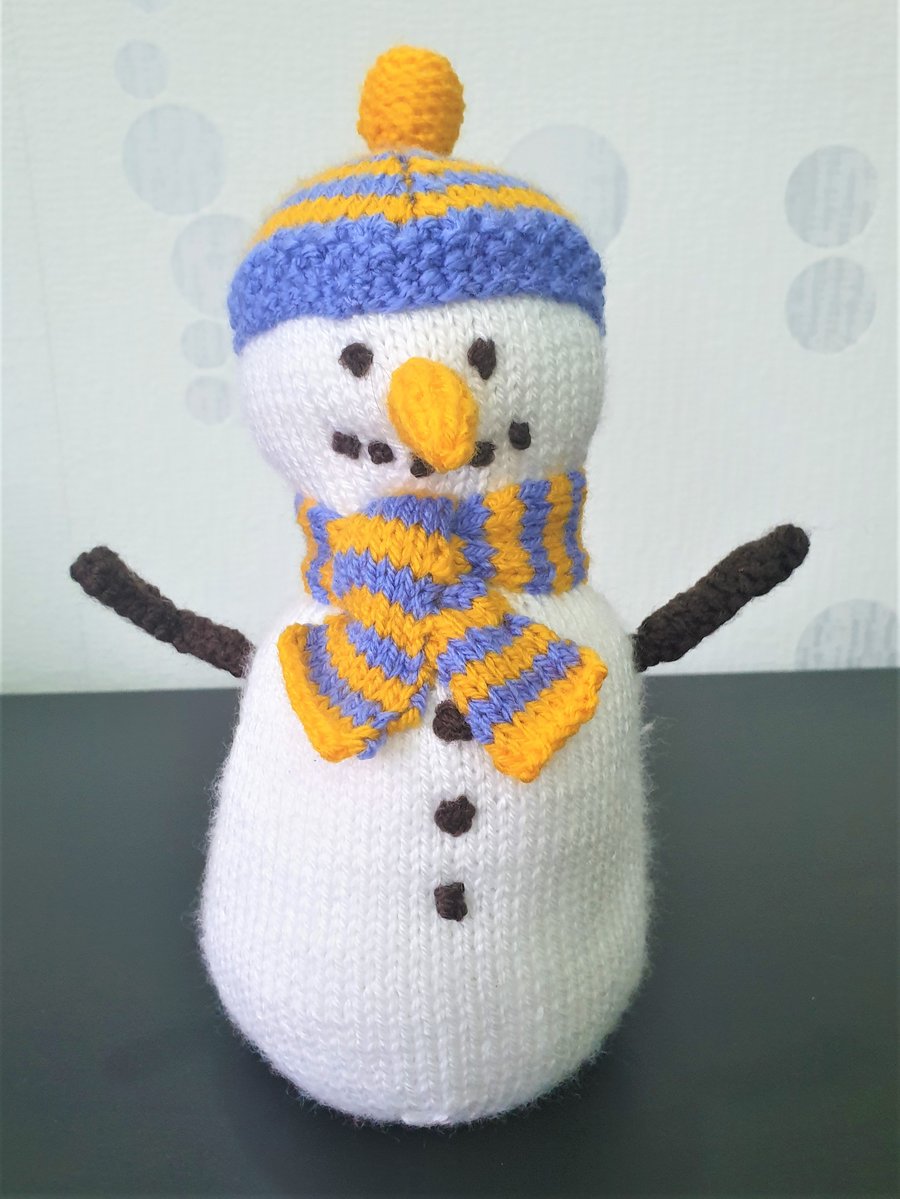 Knitted Snowman Soft Toy, CE Tested toy