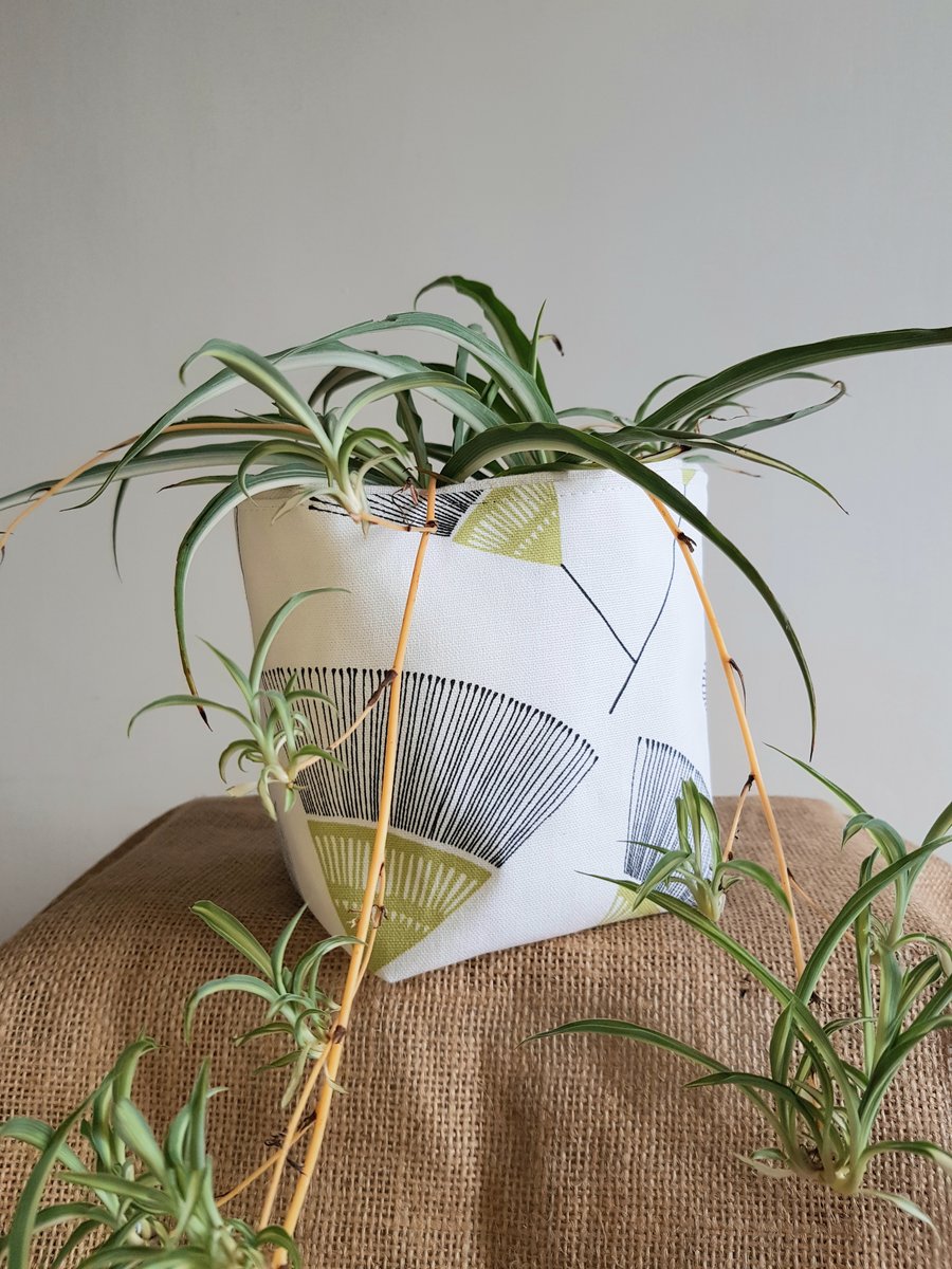 Fabric storage container: seed head design