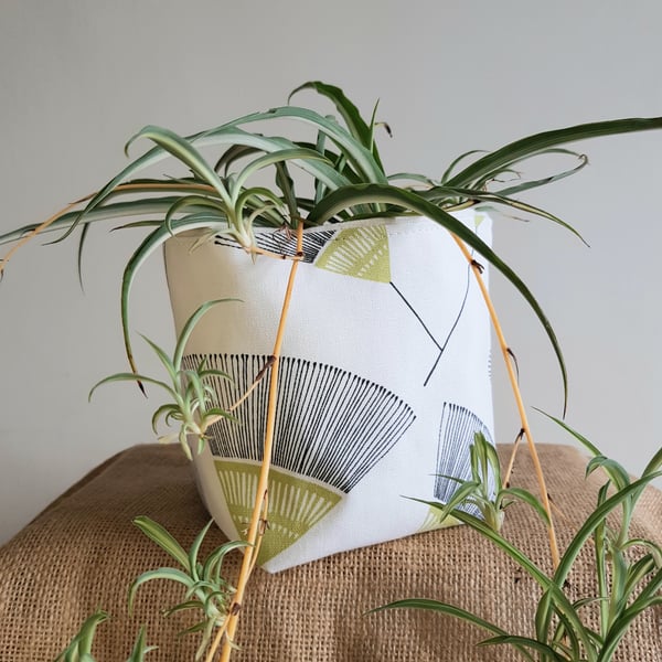 Fabric storage container: seed head design