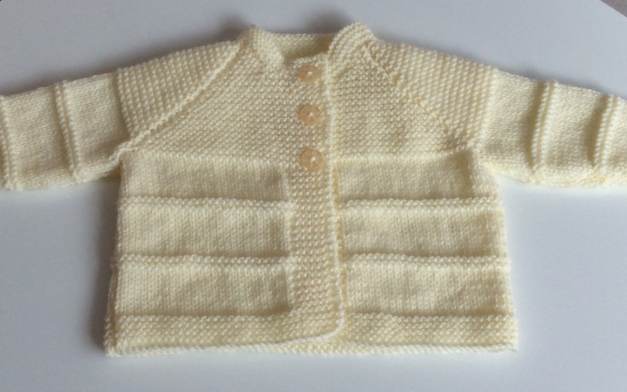 Baby cardigan cream hand knit 0-3 months
