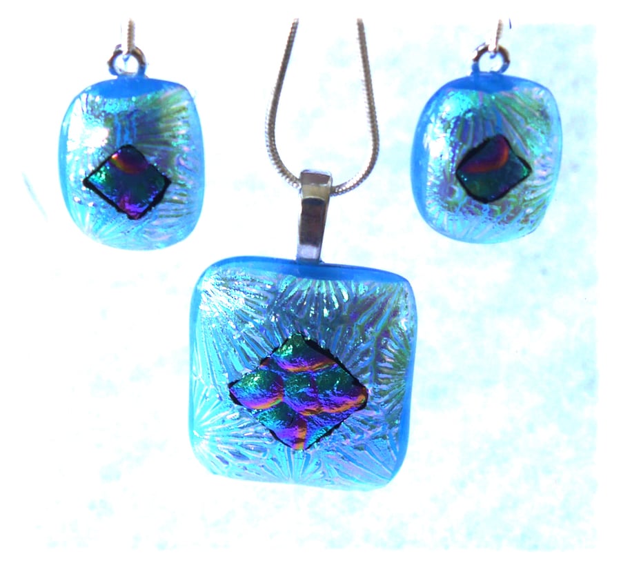 Sold 240303 Dichroic Glass Pendant Earring Set 096