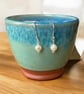 Pearl drop earrings. - Image 2