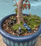 Surprise miniature ceramic character - Image 4