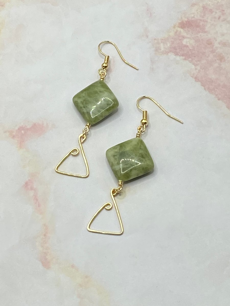 Serpentine stone earrings with gold tone wire triangles