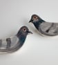 Ceramic pigeon brooch - Image 1
