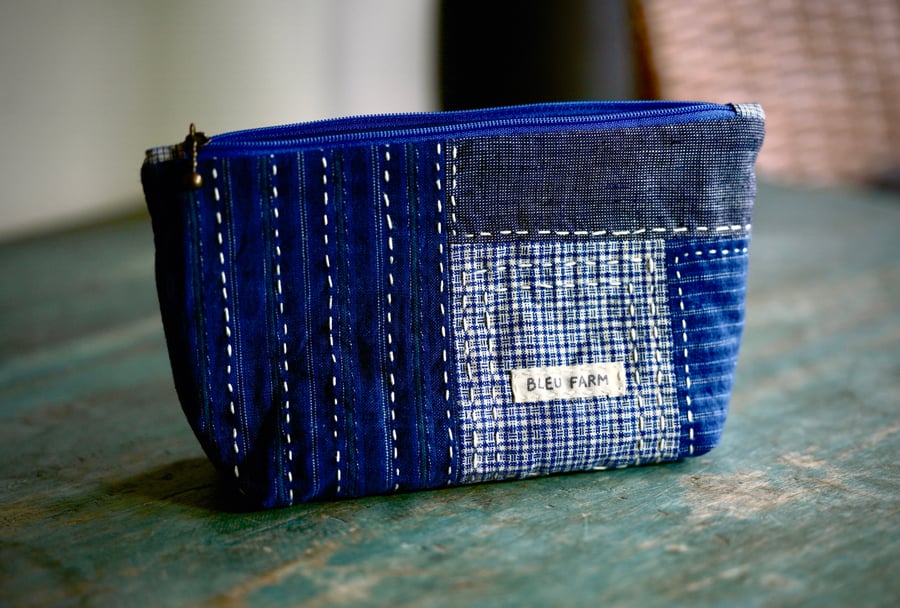 Handmade Fabric Makeup Bag, Cosmetic Bag, Zipper Pouch