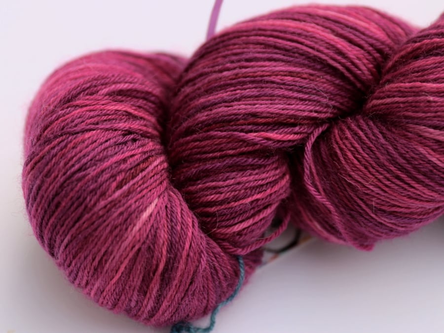 SALE: City of Roses - Superwash Bluefaced Leicester 4 ply yarn