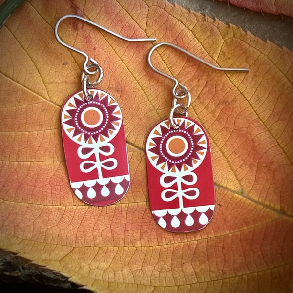 Red, White, and Orange Abstract Flower Design Tin Earrings