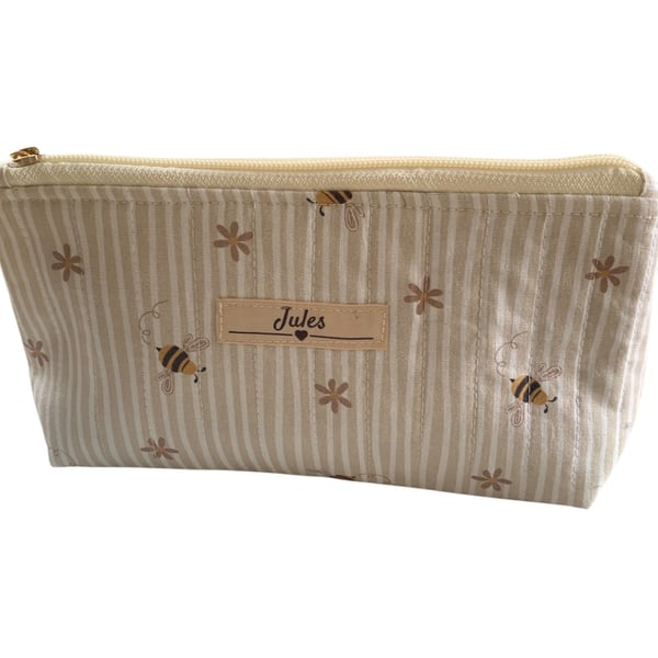 Medium Cosmetic Bag.  Bee Line.  Bee's and Daisies.