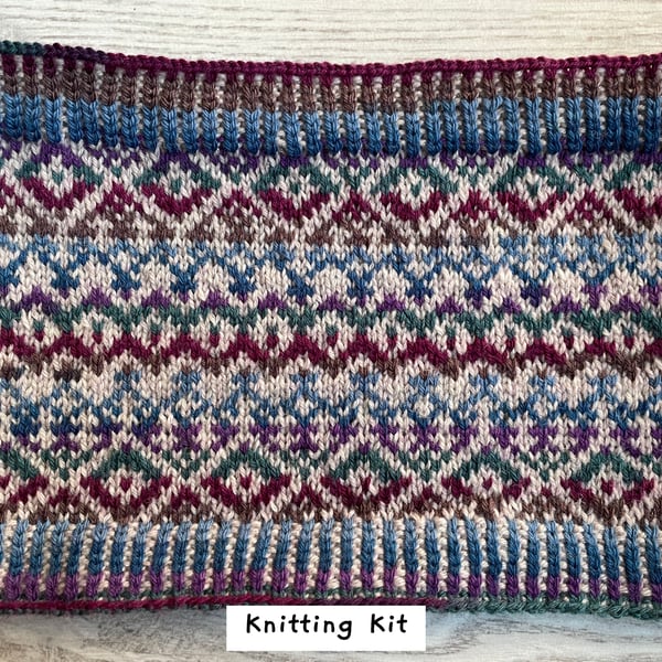 Jewel Fair Isle 1 Cowl Knitting Kit - in 4 ply yarn with or without needles