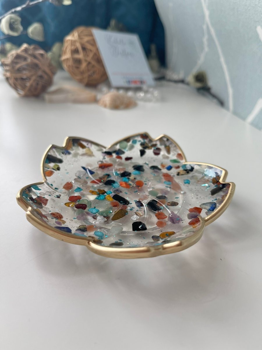 Handmade 10cm flower Shaped Resin Gemstone Trinket Tray Bowl Dish