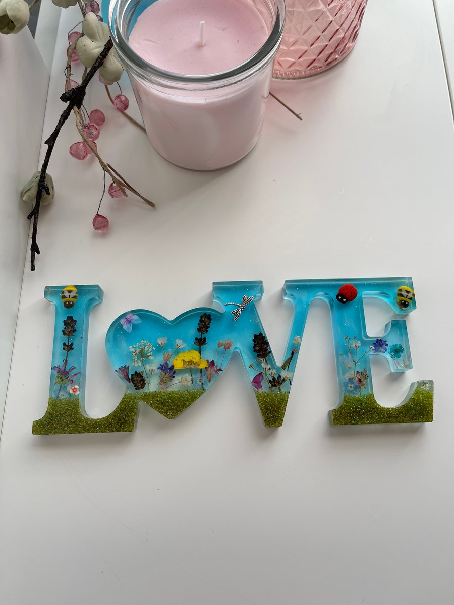 Floral 20cm Resin LOVE Sign bees ladybirds garden handmade ONE ONLY free postage