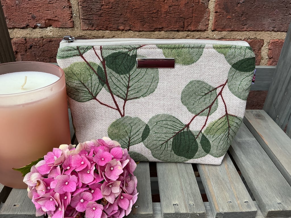 Green Leaf Zip Pouch