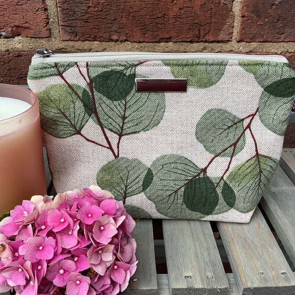 Green Leaf Zip Pouch