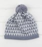 SAMPLE Arrow pom pom hat - seal and white
