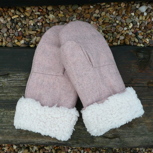 Ladies mittens pink grey marl wool tweed faux sheepskin sherpa fleece gloves