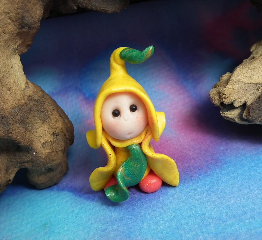 Tiny Blossom Gnome 'Juno' with Petal Bonnet OOAK Sculpt by Ann Galvin