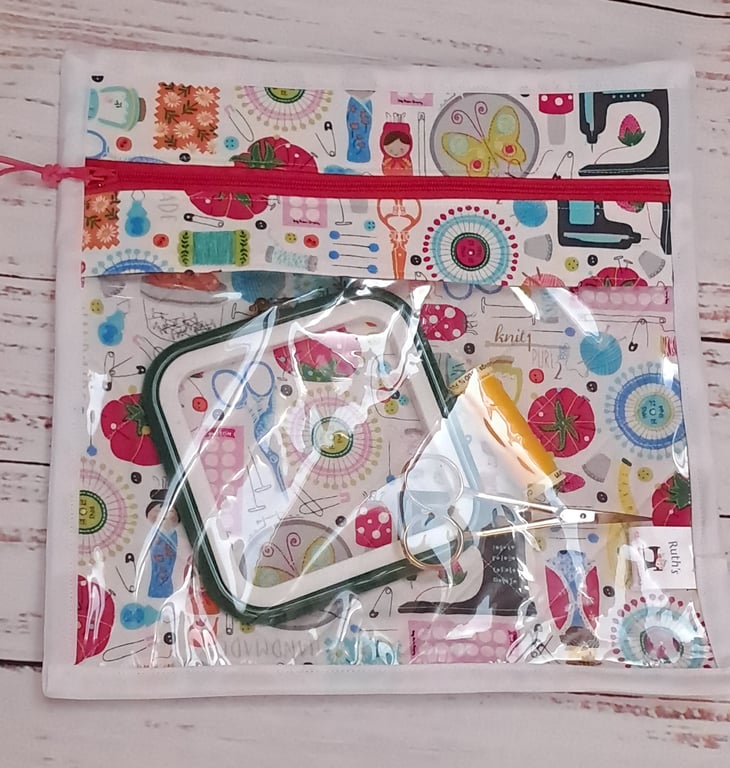 Small embroidery project bag - sewing notions