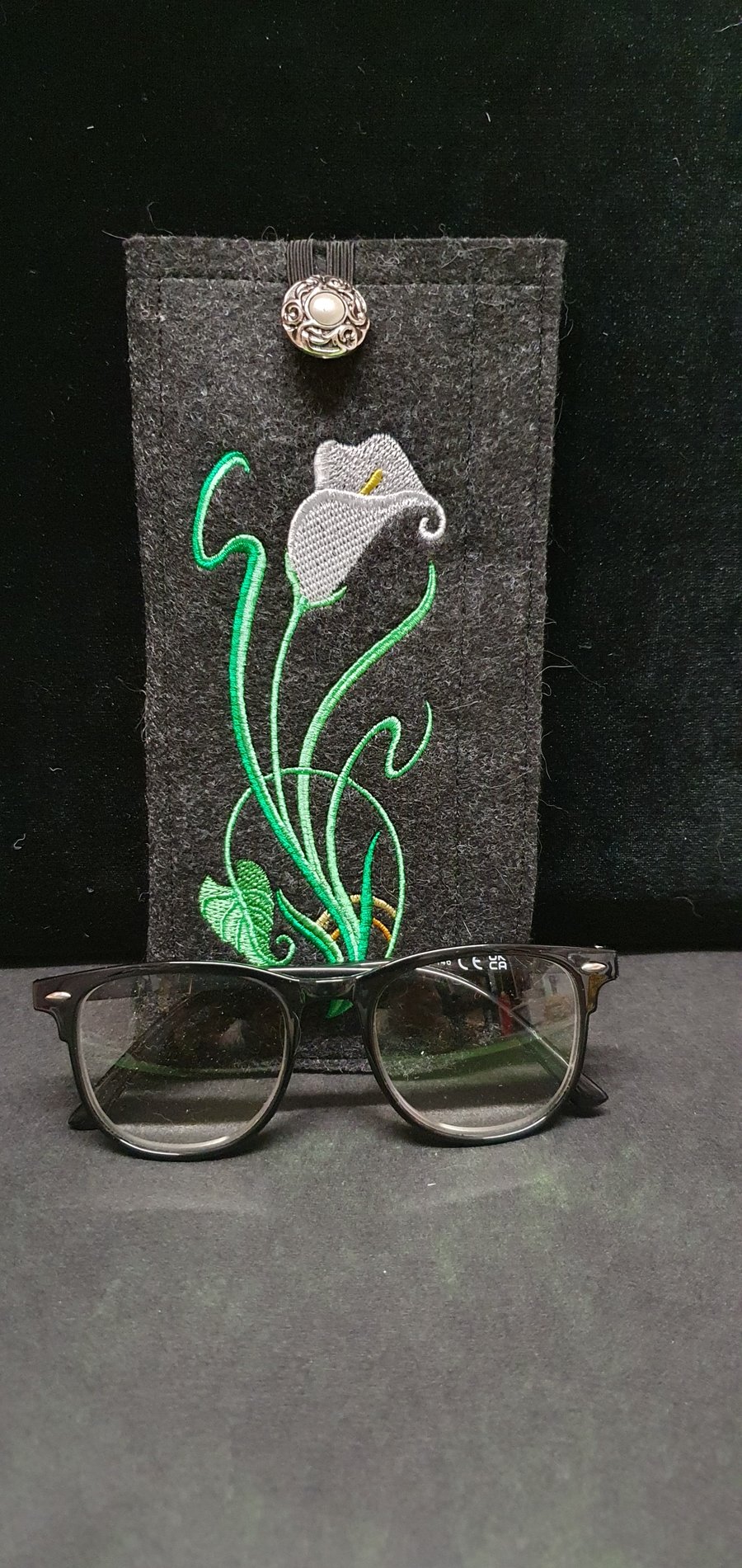 Art Deco Calla Lily Glasses Case