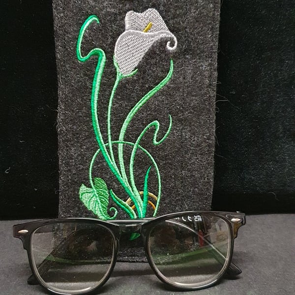 Art Deco Calla Lily Glasses Case