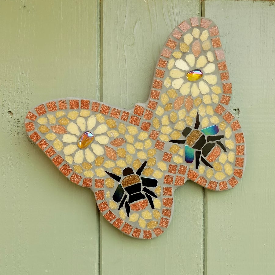 Daisies and Bees Mosaic Hanging Butterfly Garden Decoration