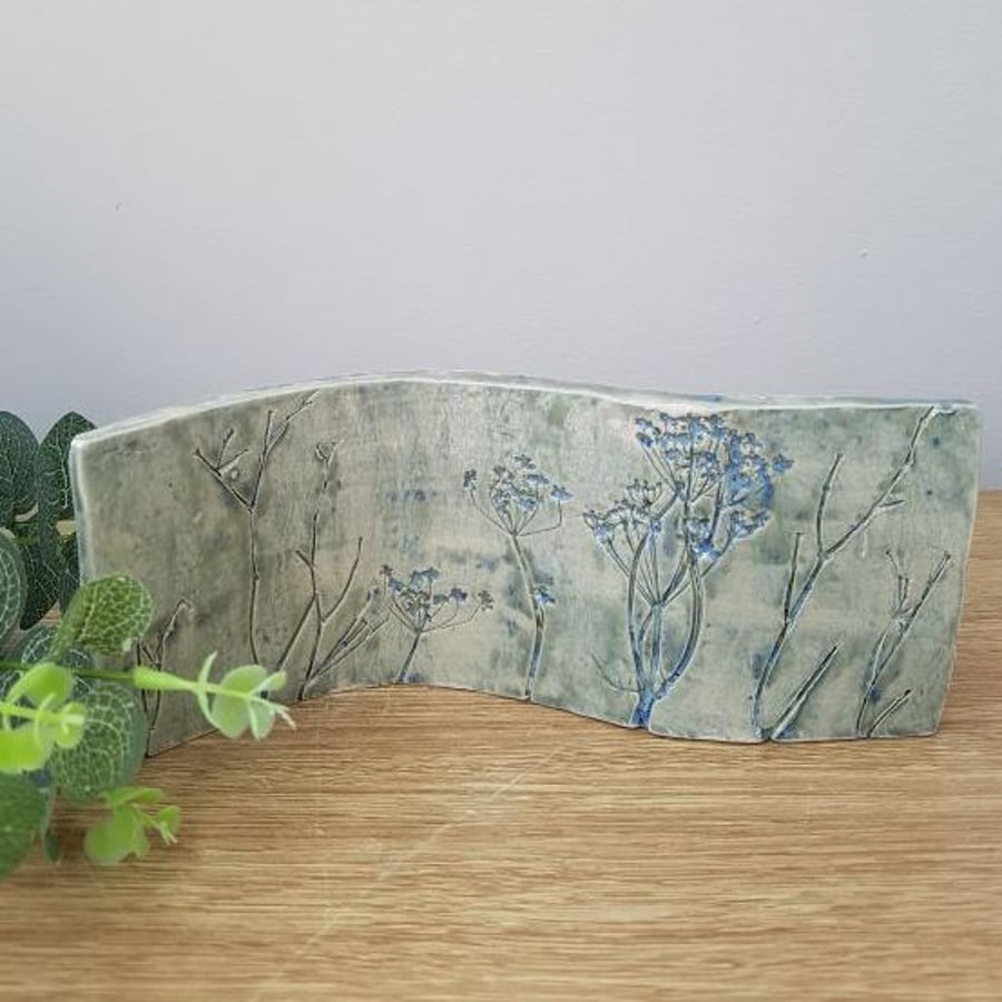 Glimmer Green Floral Ceramic Curve