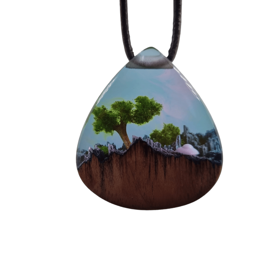 UFO  Diorama Pendant (Evening Sky)