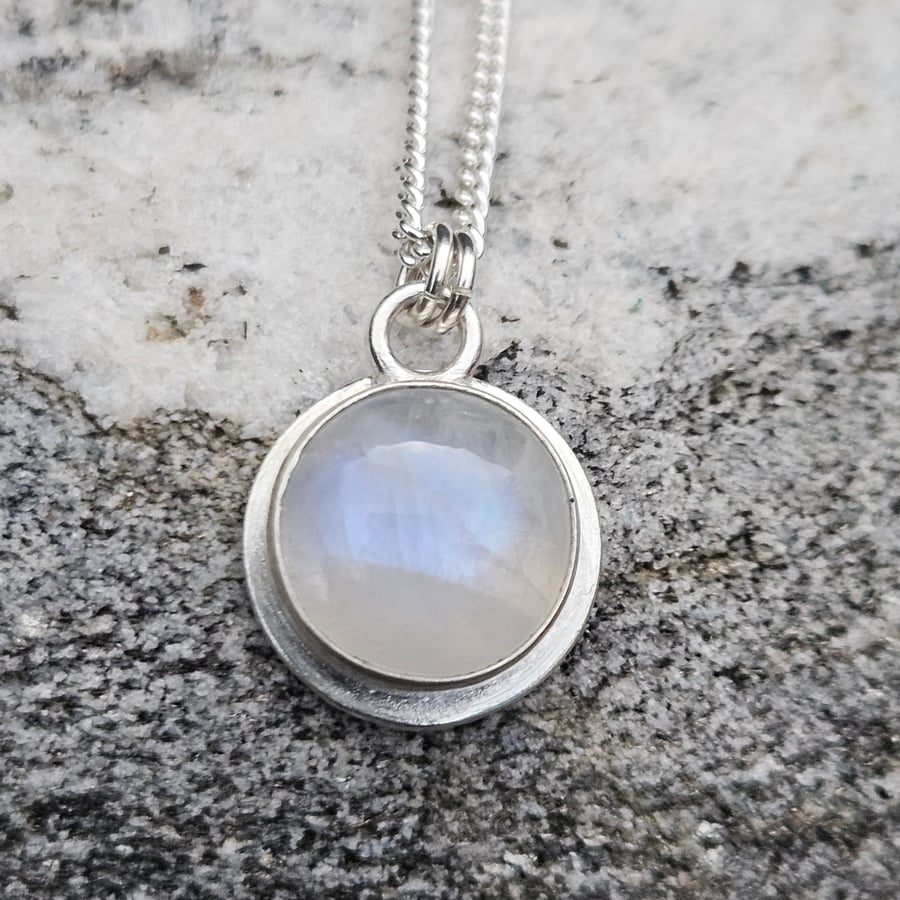 Moon Gazing Hare Necklace 