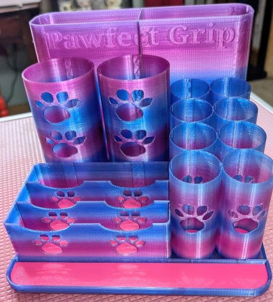 Pawfect Grip Large Desk Caddy