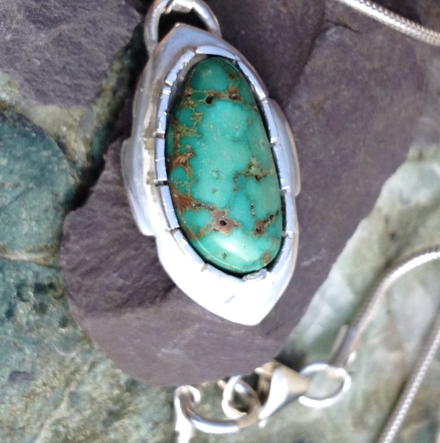 Green Turquoise pendant - Carico Lake