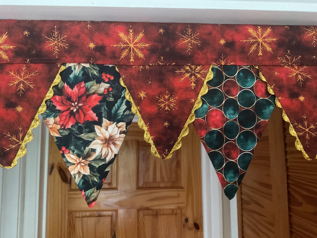 LUXURY CHRISTMAS BUNTING DOOR PELMET VALENCE CURTAIN BANNER 76 x 20cms no 2