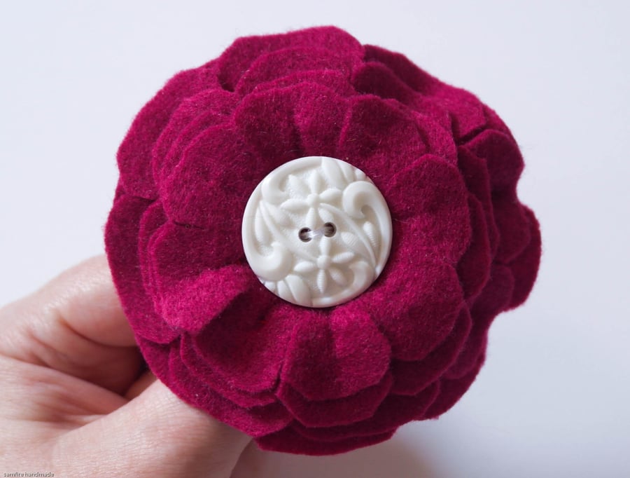 Felt Brooch, Handmade Maroon Flower Brooch. Hand Sewn Pin. Gift for a women.